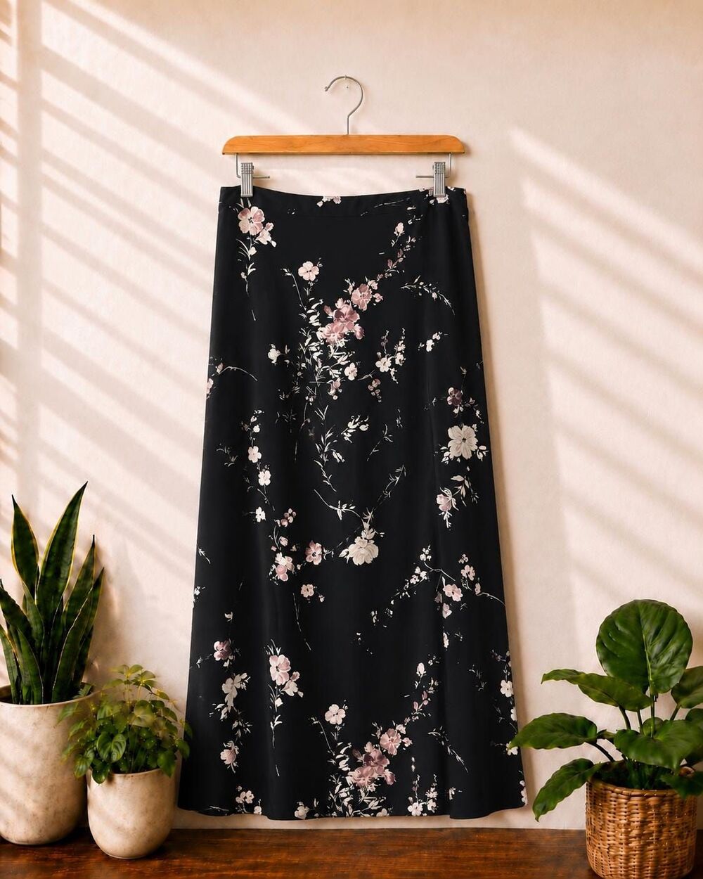 Vintage 90s Black Pink Floral Midi Skirt CottageCore Romantic Grunge Large